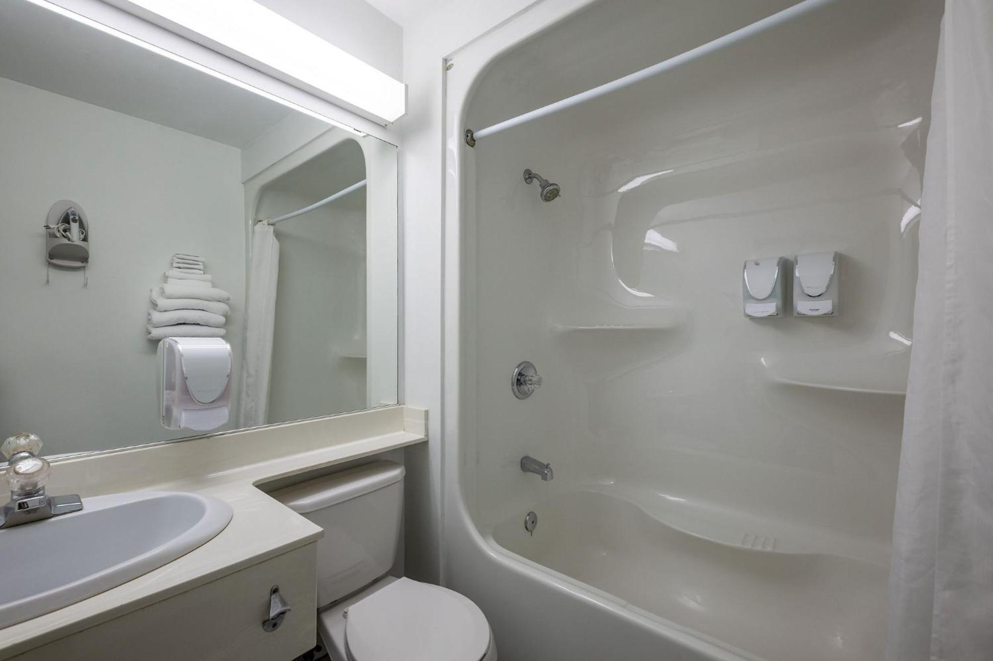 Repotel Aeroport Quebec Ngoại thất bức ảnh