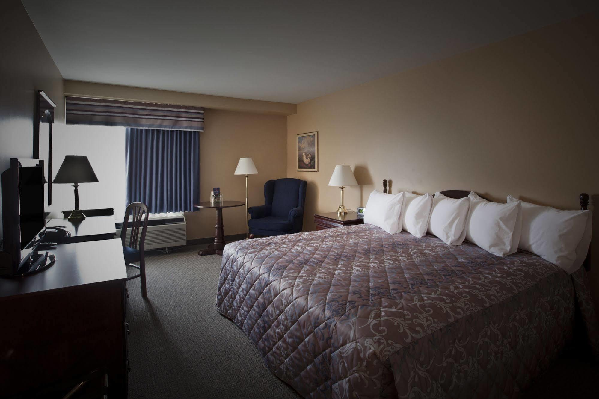 Repotel Aeroport Quebec Ngoại thất bức ảnh